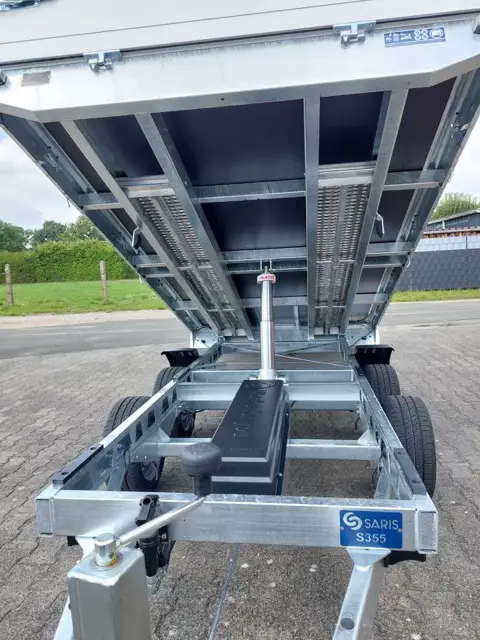 saris k1 elektro kipper anhänger 2700 kg (306x170 cm) saris k1 elektro kipper anhänger 2700 kg (306x170 cm)
