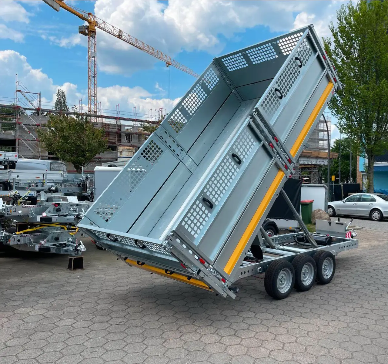 brian james dreiseitenkipper 3,5 t (360x200 cm cargo tipper) brian james dreiseitenkipper 3,5 t (360x200 cm cargo tipper)